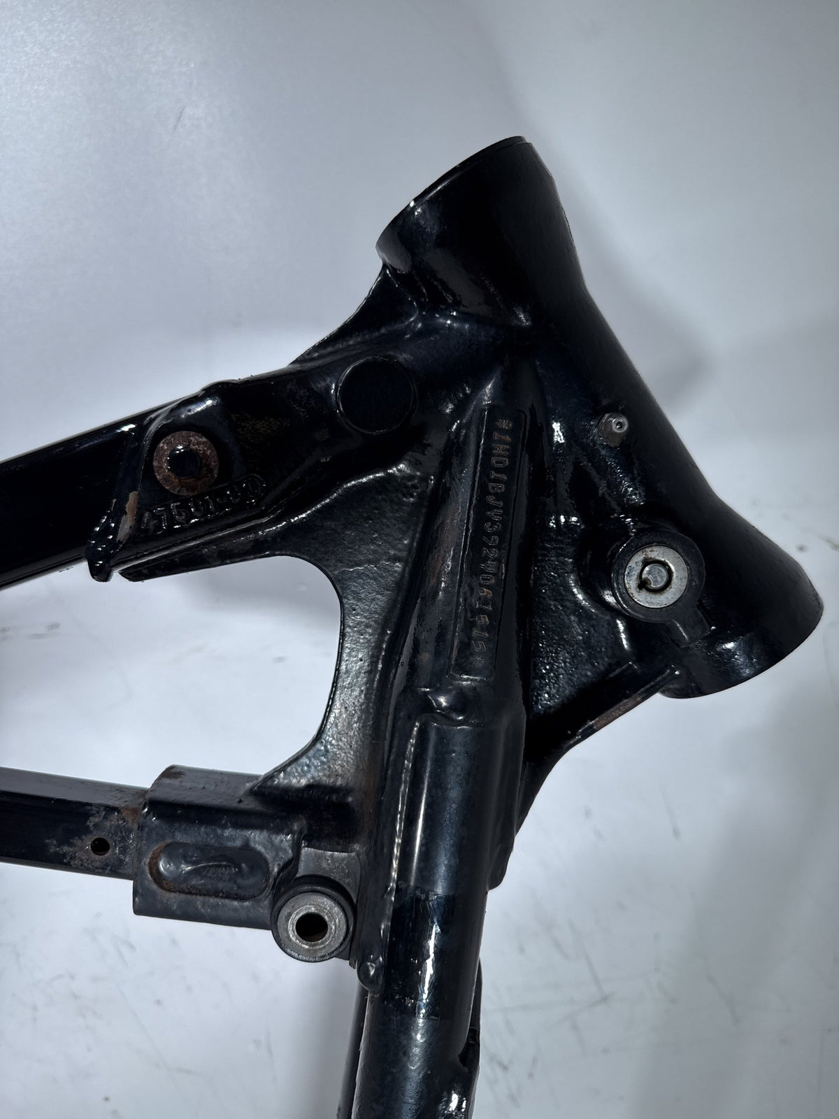2002 Harley Heritage Softail Classic FLSTC OEM Body Main Frame Chassis C