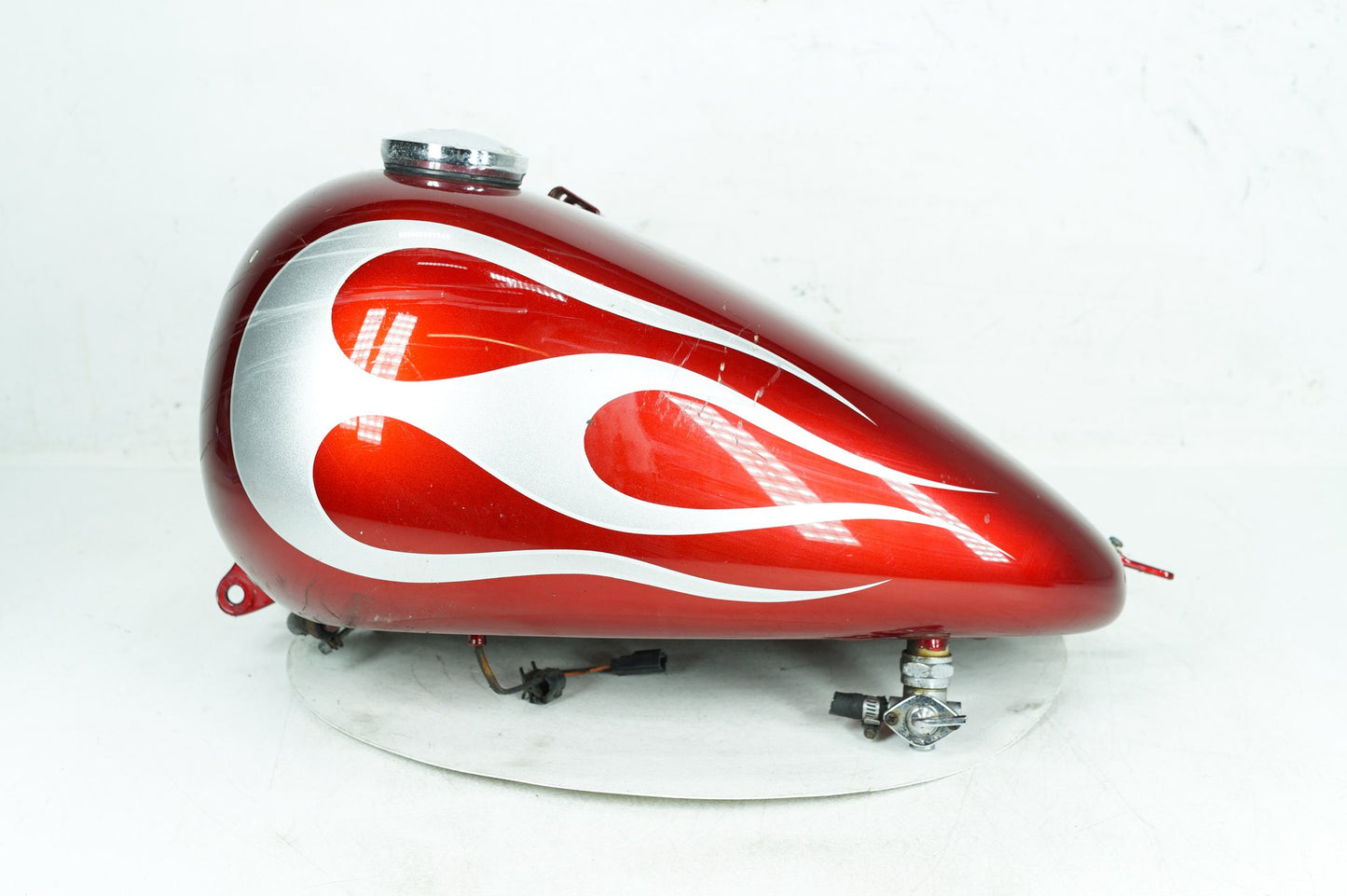 1999 - 2006 Harley-Davidson Softail Fat Boy Fuel Gas Tank Gasoline Reservoir 62180-00D