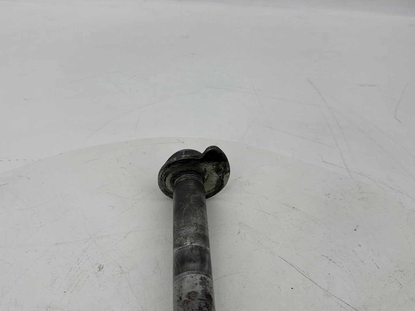 1999 - 2006 Harley-Davidson Touring CVO Screamin Eagle Road King Rear Wheel Axle Bolt Shaft 41056-02