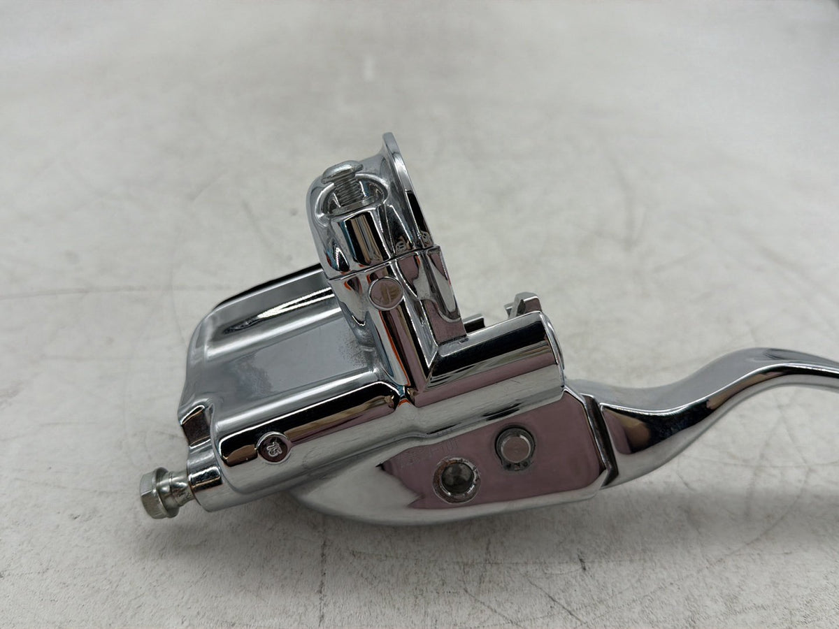 2013 Harley Electra Glide Touring CVO Front Right Brake Lever Master Cylinder