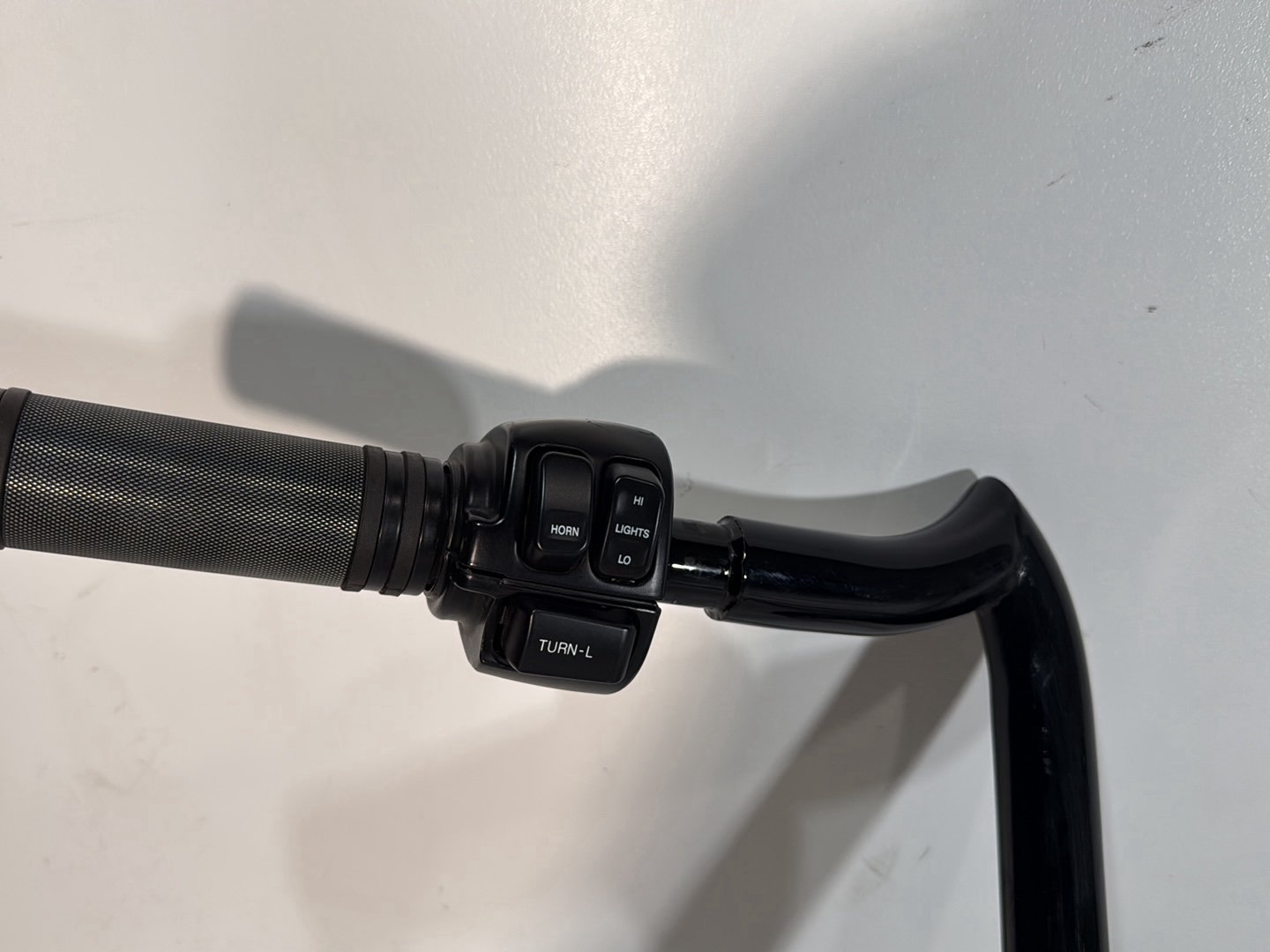 1986 - 1998 Harley-Davidson Softail Heritage Classic Handlebars Left Right Switches Controls 56569-86 , 71591-96A