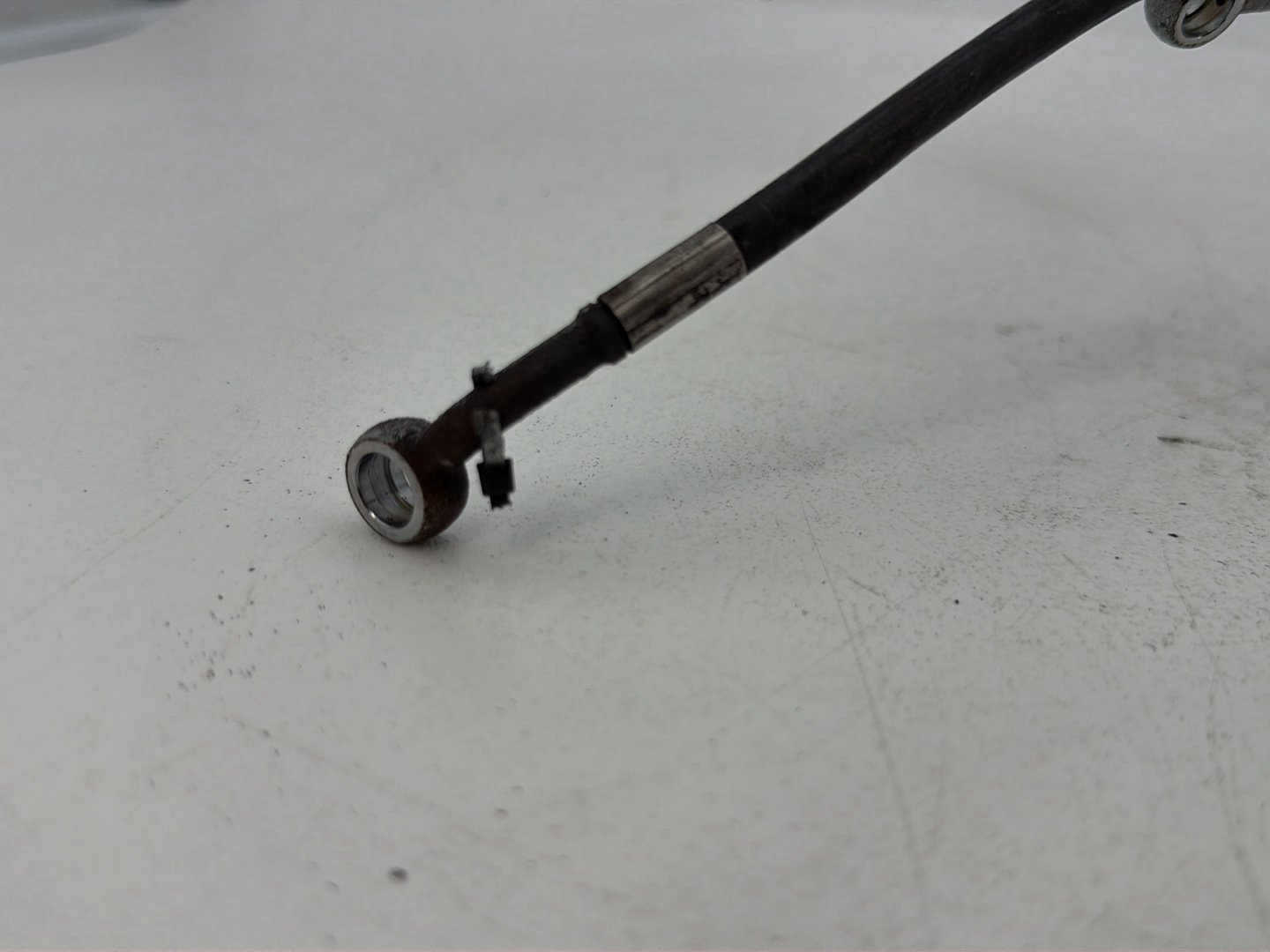 2007 - 2012 Harley-Davidson Touring Street Glide Front Brake Hose Line Pipe
