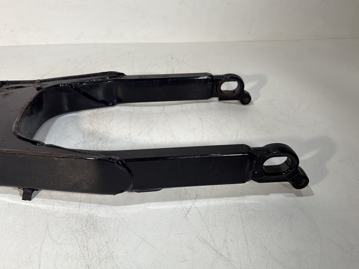 2007 - 2012 Harley-Davidson Touring Electra Glide Ultra Rear Fork Swingarm Swing Arm 47549-02A