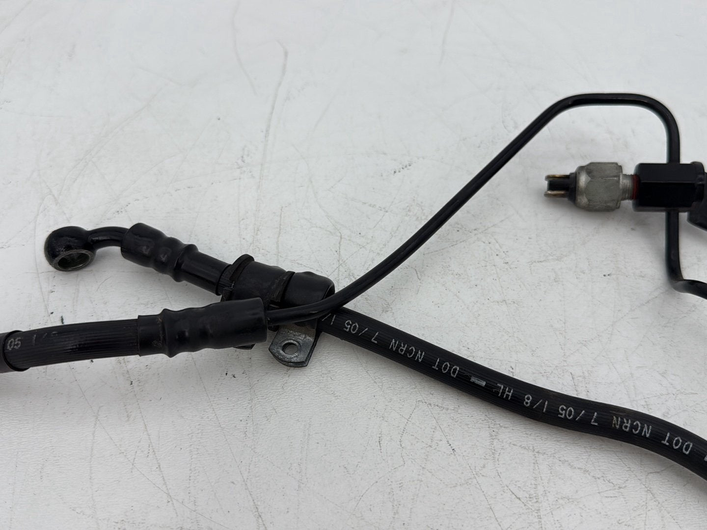 2006 Harley Sportster XL883C 883 Custom OEM Rear Brake Hose Line Pipe