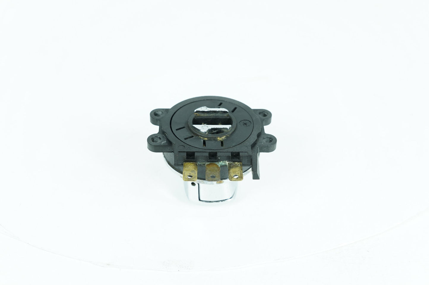 1999 - 2006 Harley-Davidson Dyna Wide Glide Ignition Switch Cylinder Barrel Lockset NOKey  	71450-04