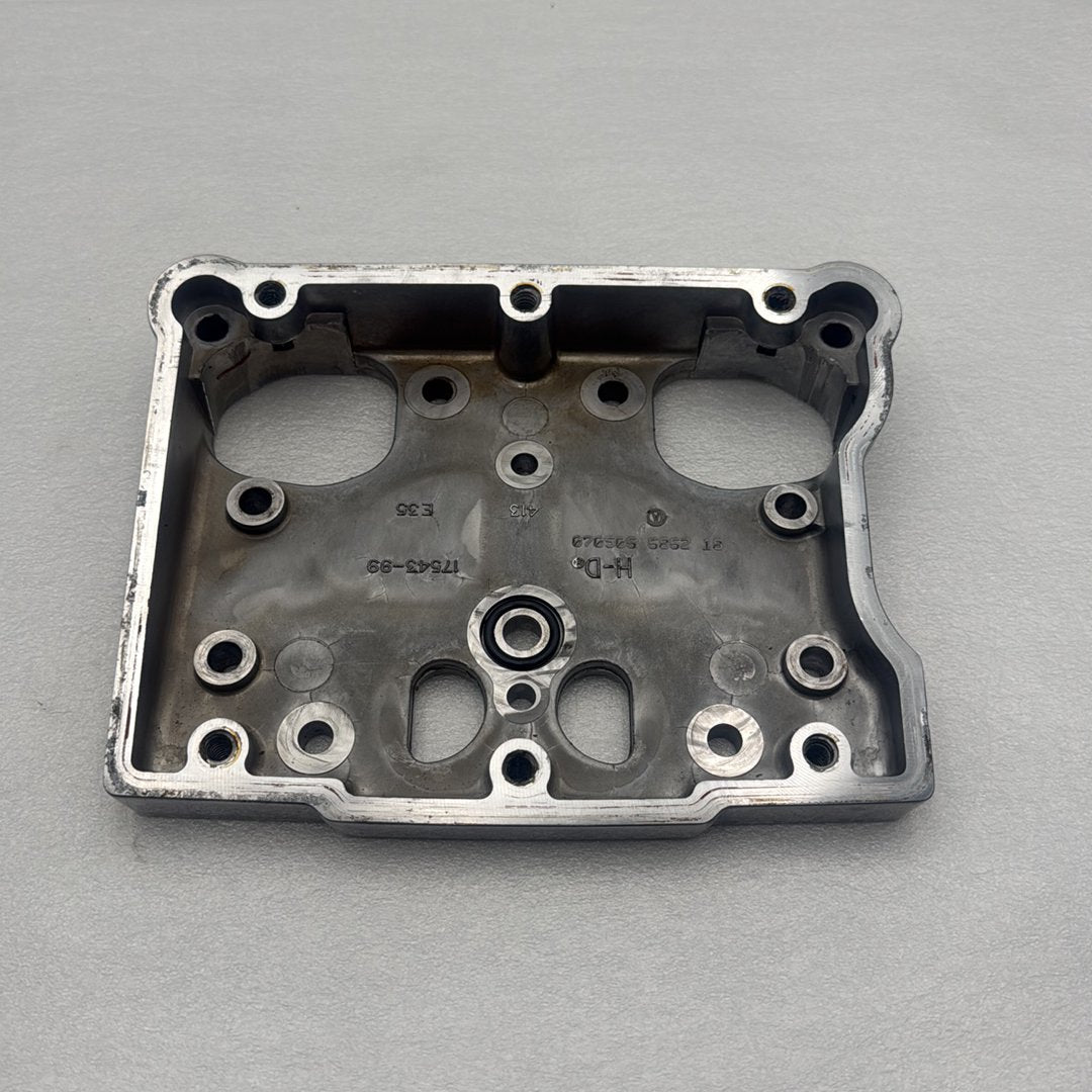 2007 - 2017 Harley-Davidson Dyna Street Bob Twin Cam Lower 1 Rocker Box 17543-99A 17543-99
