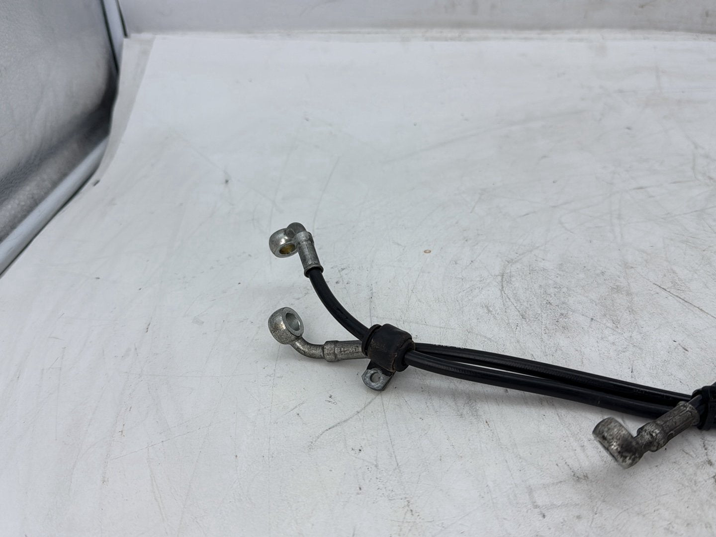 2012 Harley Dyna FXDF Fat Bob OEM Front Brake Hose Line Pipe NON-abs