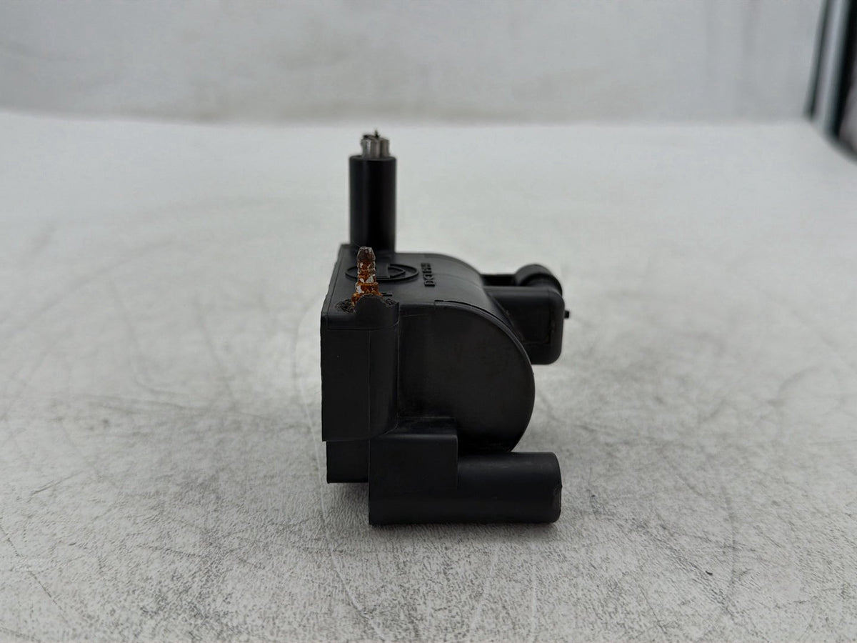 2014 Harley Dyna Switchback FLD OEM Ignition Coil Spark Igniter # BROKEN #