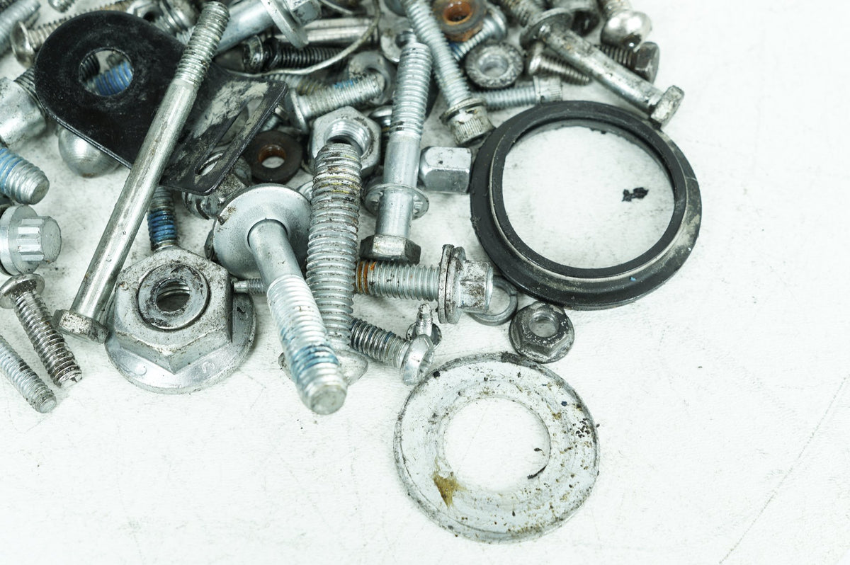 2016 Harley-Davidson Dyna FXDB - Hardware Bolts Nuts & Brackets