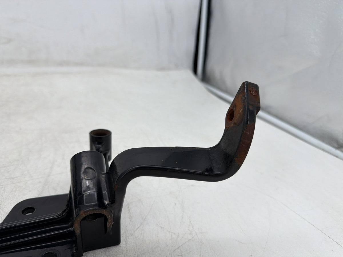 2001 Harley Fat Boy Softail FLSTFI OEM Left Right Driver Footpeg Bracket Mounts