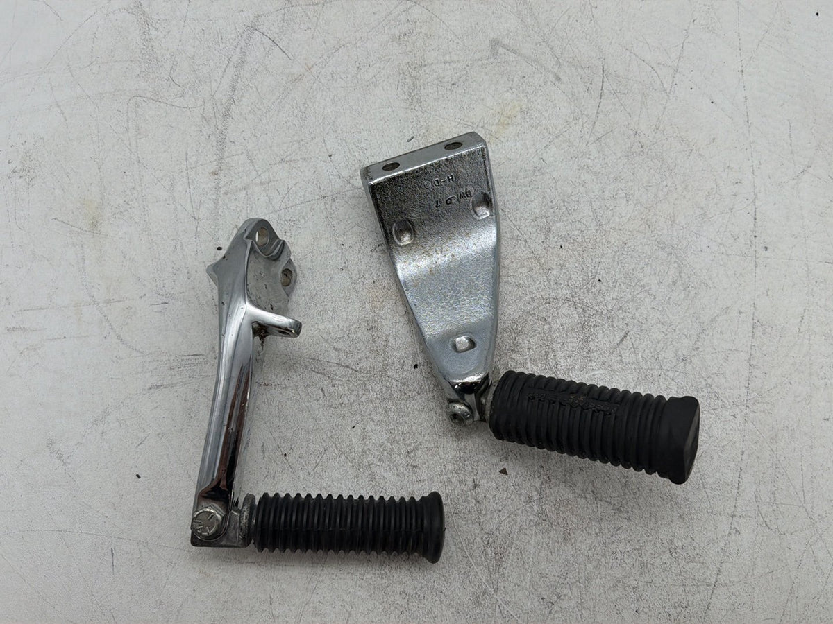 2006 Harley Dyna Super Glide FXDI OEM Left & Right Driver Step Foot Rest Pegs