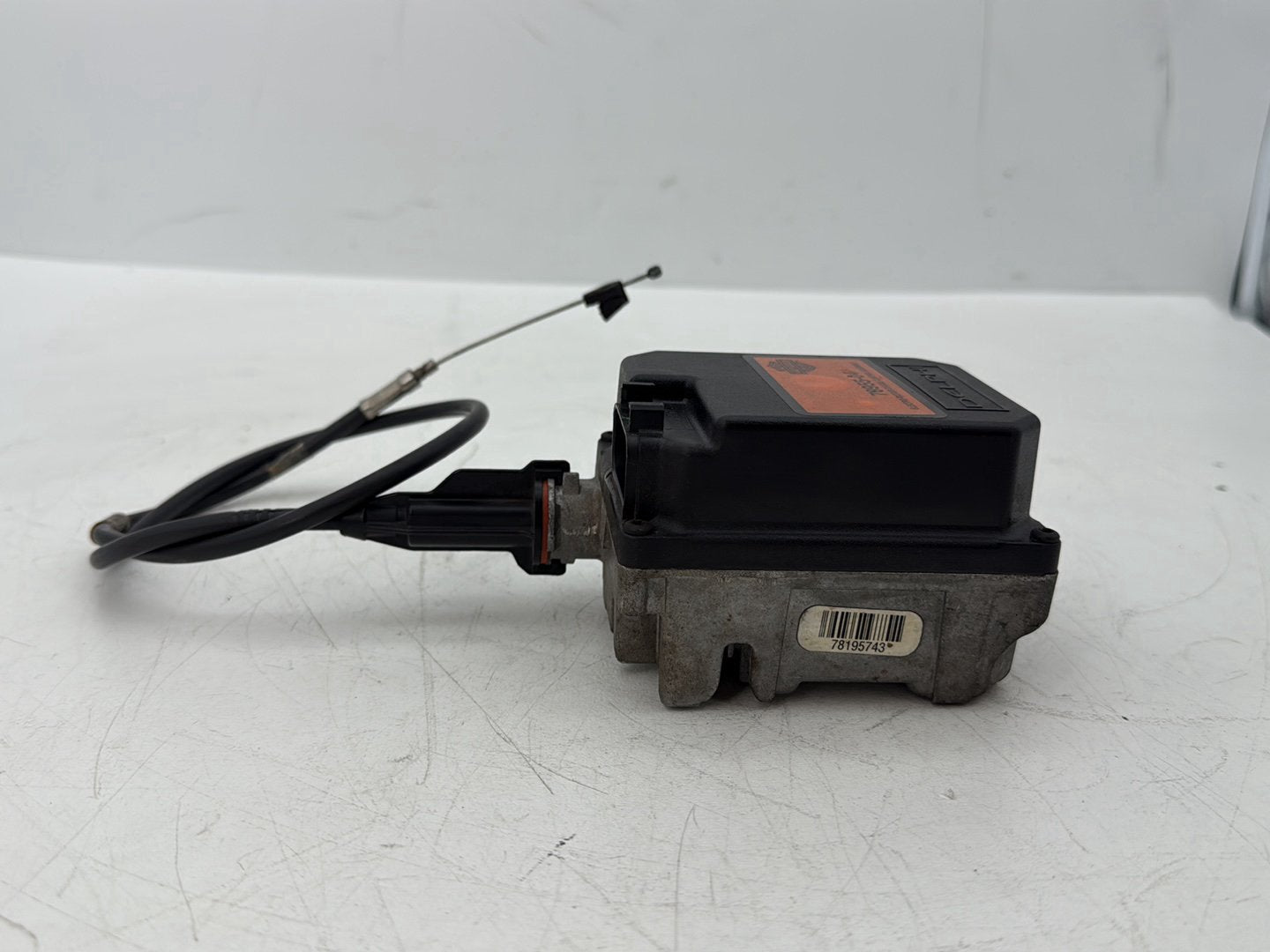 2005 Harley Touring FLHRCI Road King Classic OEM Cruise Control Actuator 70955-98A
