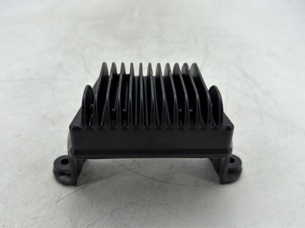 2010 Harley Electra Glide Touring Ultra OEM Voltage Regulator Rectifier