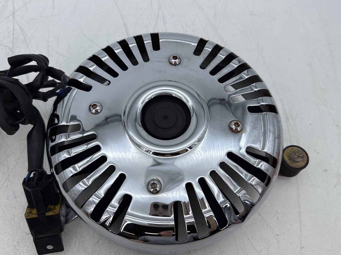 2000 Harley Touring Electra Glide Ultra OEM Cooling Fan Blades w/ Chrome Cover