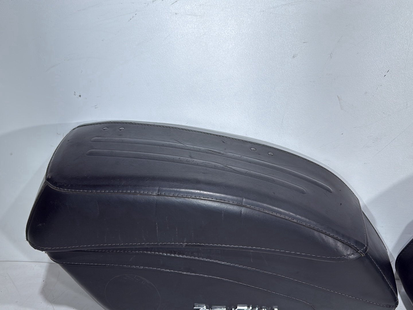 2004 Harley Road King Touring Custom FLHRSI OEM Rear Left Right Saddlebags Luggage Leather