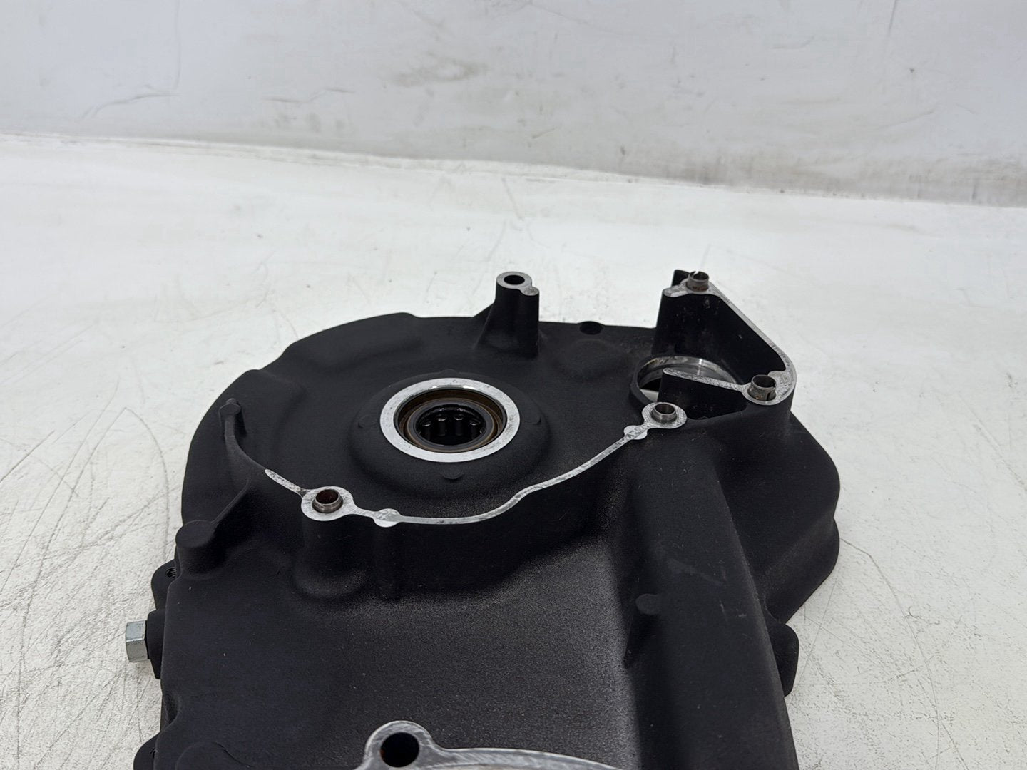 2007 Harley Touring FLHTCUI Electra Glide Ultra OEM Inner Primary Clutch Cover