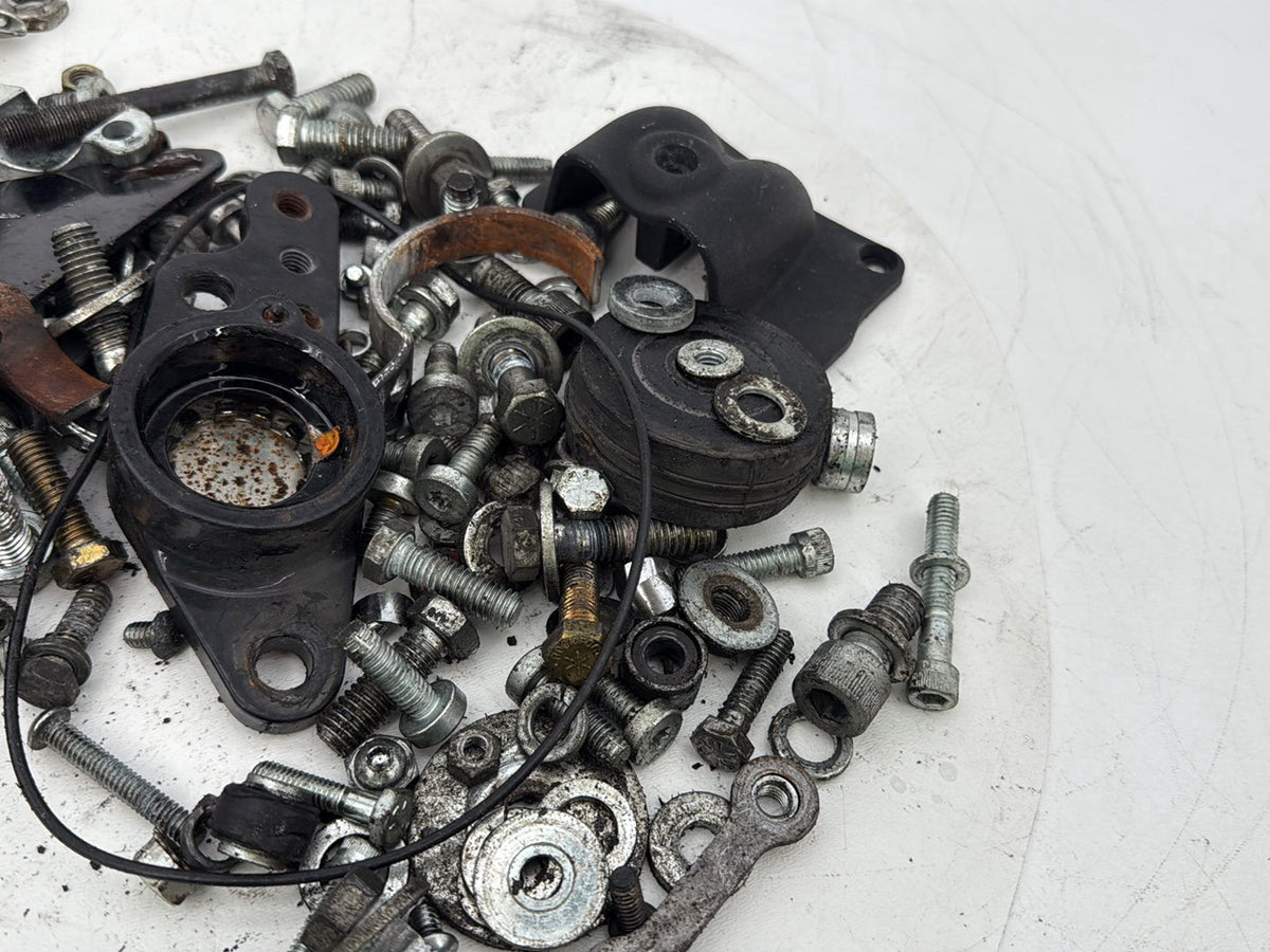 2000 Harley-Davidson Touring FLHTCI- Hardware Bolts Nuts & Brackets