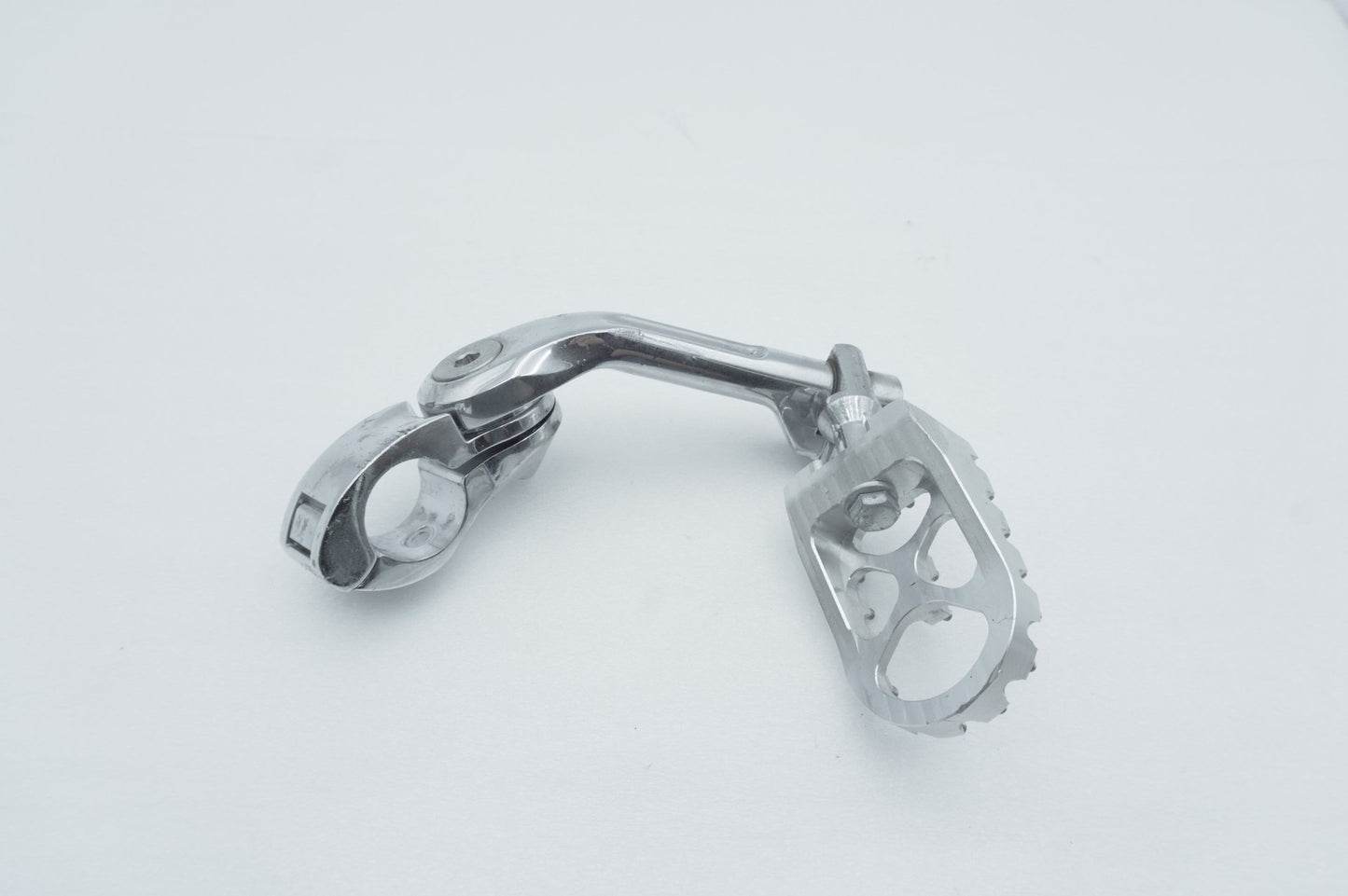 1999 - 2006 Harley-Davidson Touring Electra Glide Front Driver Highway 1 Foot Peg Rest Highway Foot Peg Rest