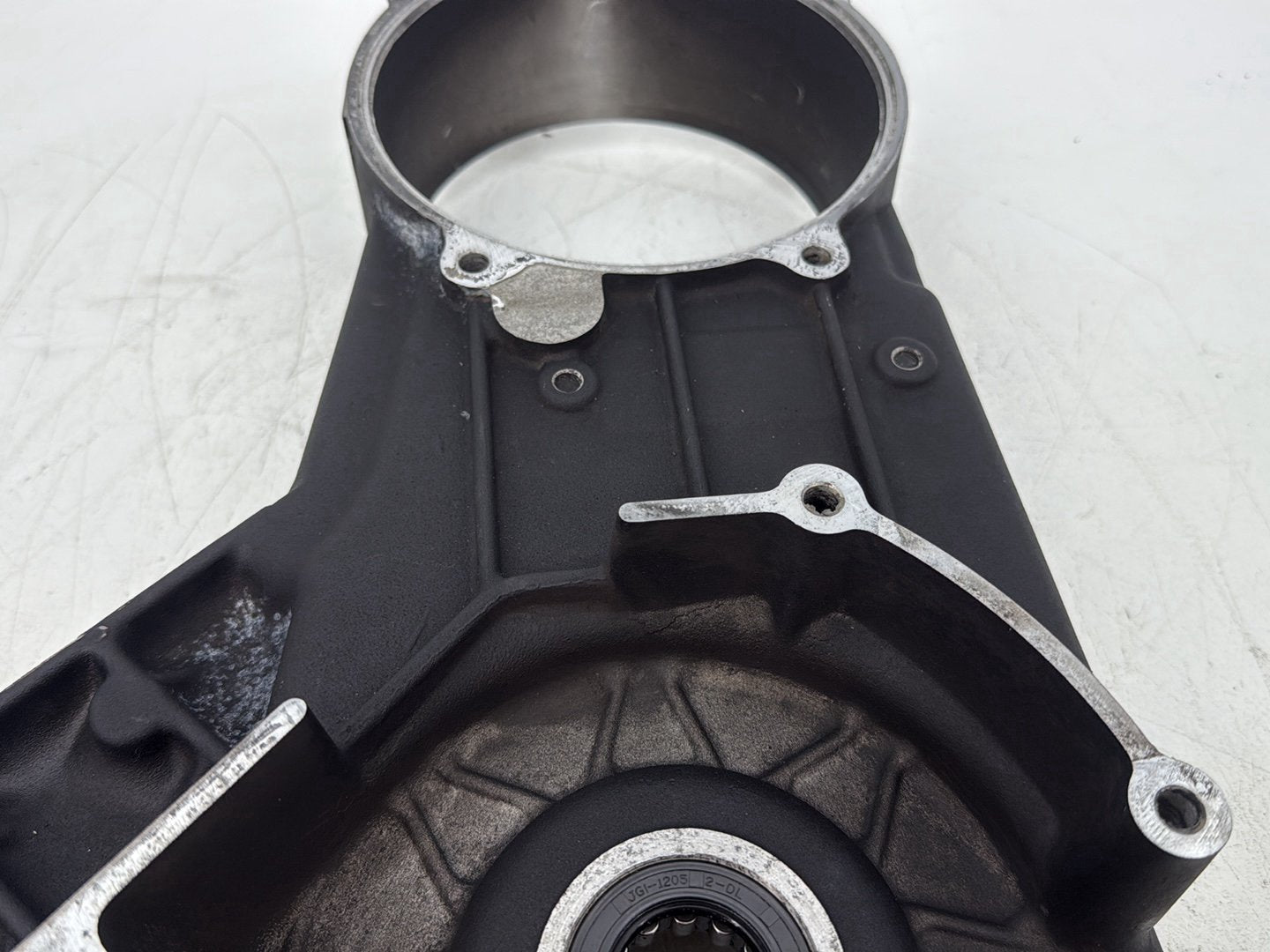 2000 Harley Touring FLHTCUI Electra Glide Ultra OEM Inner Primary Clutch Cover