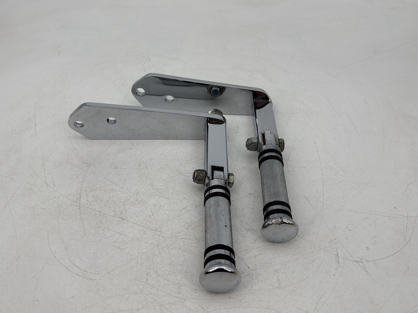 1999 - 2006 Harley-Davidson Dyna Super Glide Left & Right Driver Step Foot Rest Pegs 49354-01