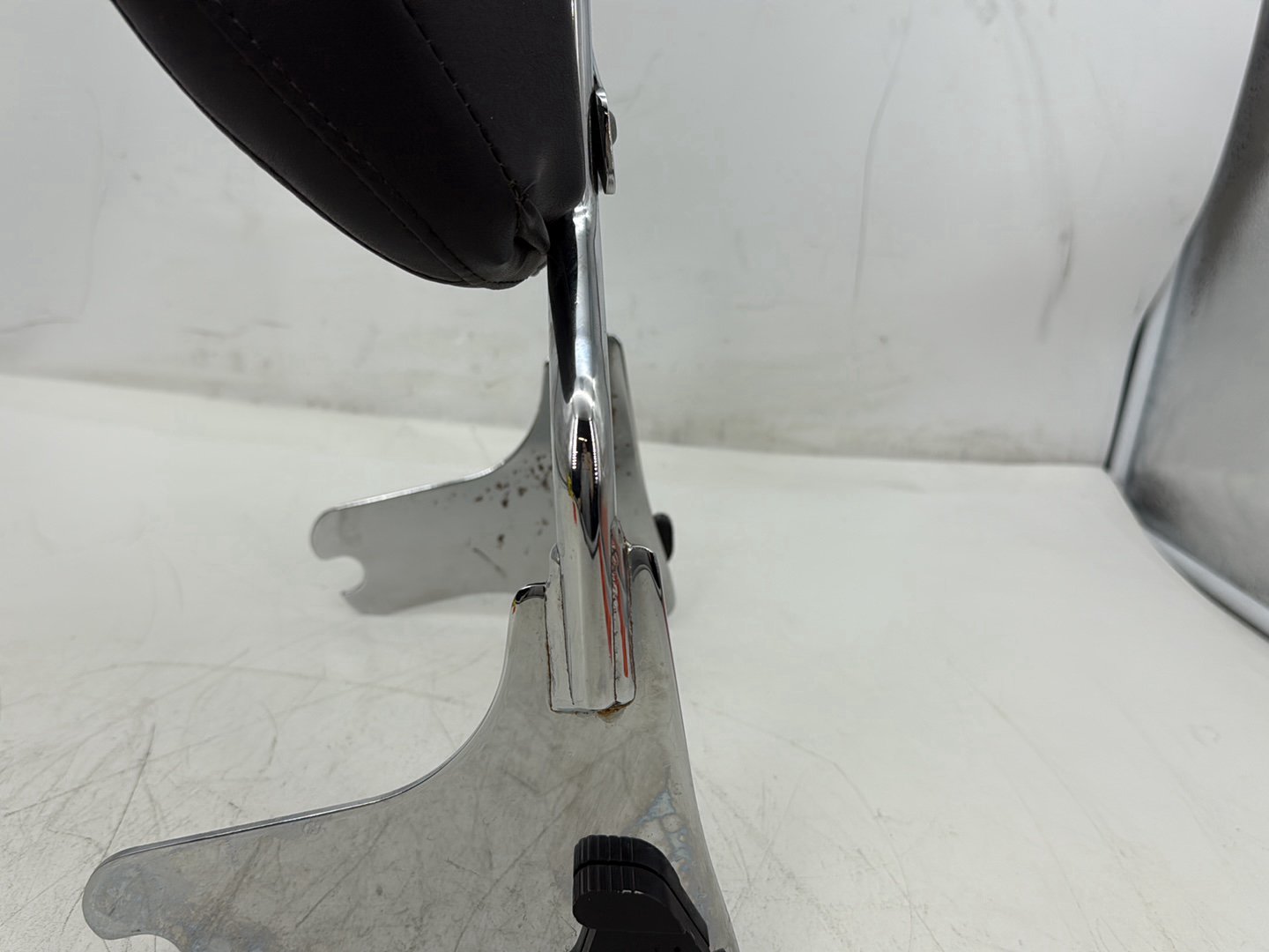 2000 Harley Touring Electra Glide Ultra Rear Sissy Bar w/ Backrest Cushion Pad
