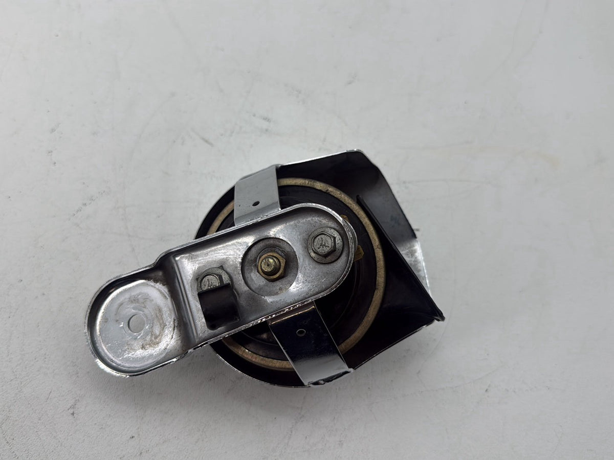 2007 Harley Touring FLHTP Electra Glide Police OEM Horn Signal Klaxon Chrome Cover