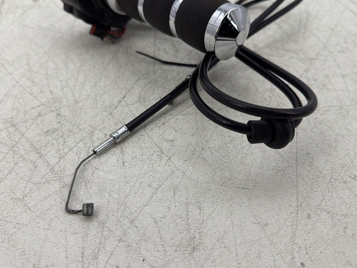 2012 Harley Dyna Super Glide Custom FXDCI OEM Right Engine Start Kill Switches Controls