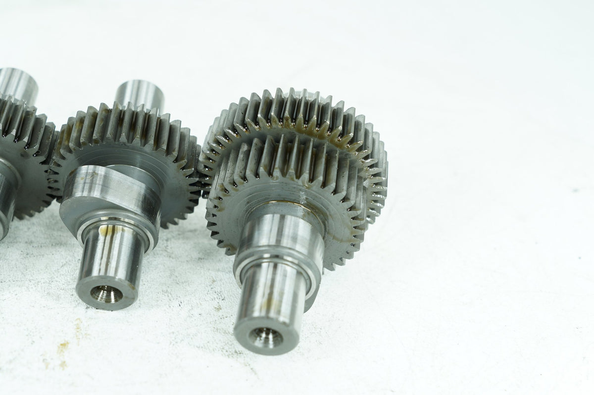 2015 Harley Sportster XL883 Iron OEM Compensator Drive Gear Shaft Extension