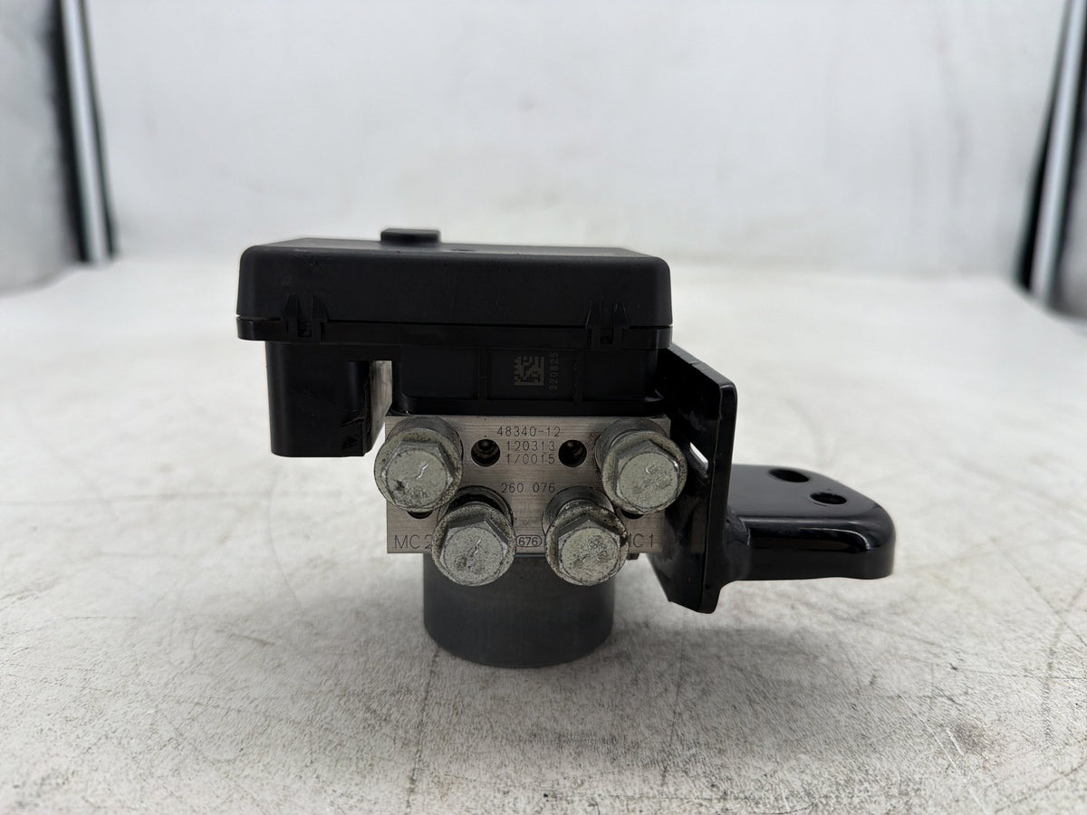 2012 Harley Dyna Fat Bob FXDF 103 OEM ABS Brake Pump & Control Module