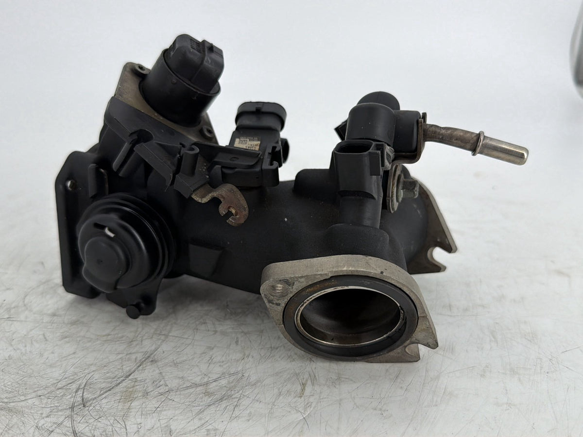 06 Harley Touring Electra Glide Classic OEM Engine Intake Manifold Throttle Body