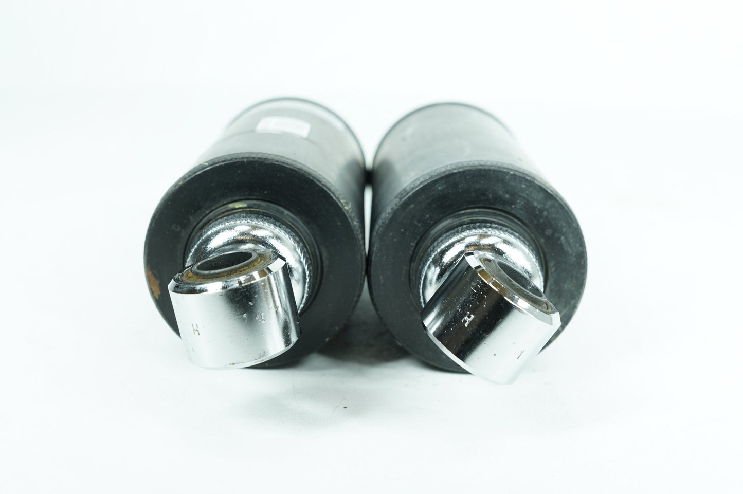 2007 - 2012 Harley-Davidson Softail Heritage Classic Rear Left Right Shock Absorbers 54508-00B