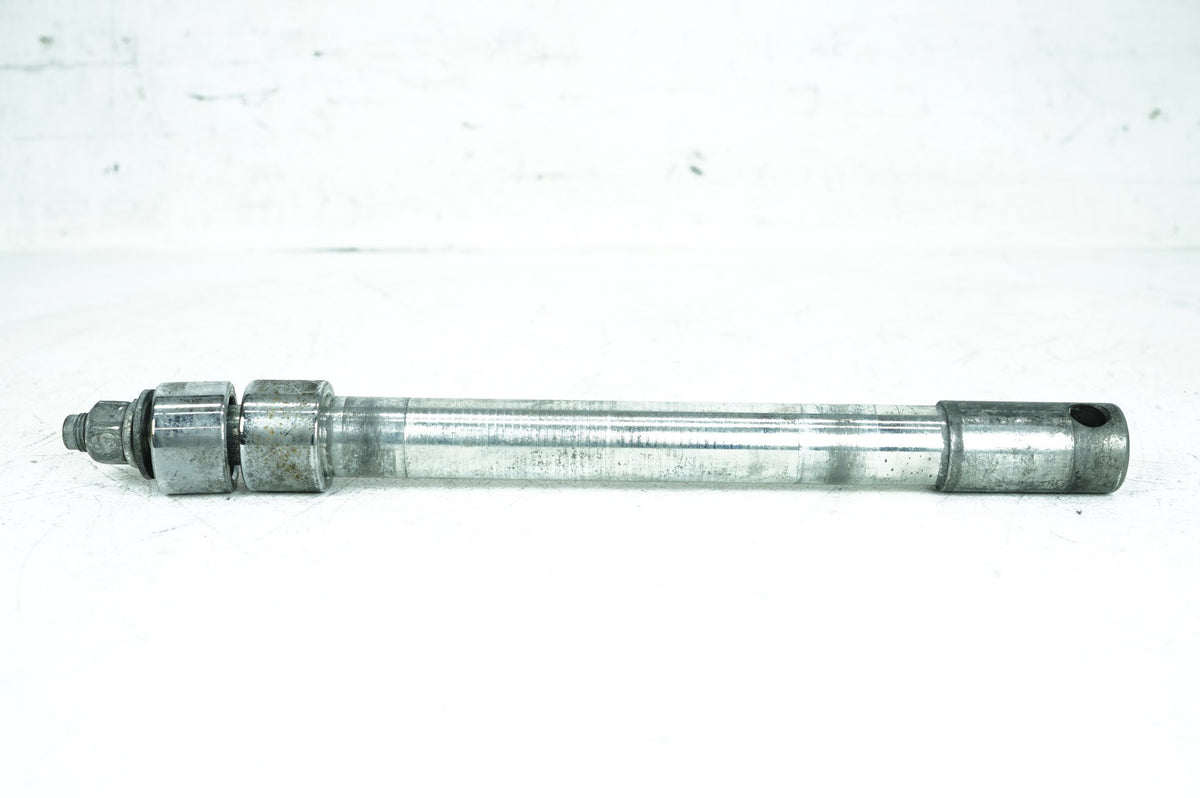 2001 Harley Touring FLHTCI Electra Ultra Classic OEM Front Wheel Axle Bolt Shaft