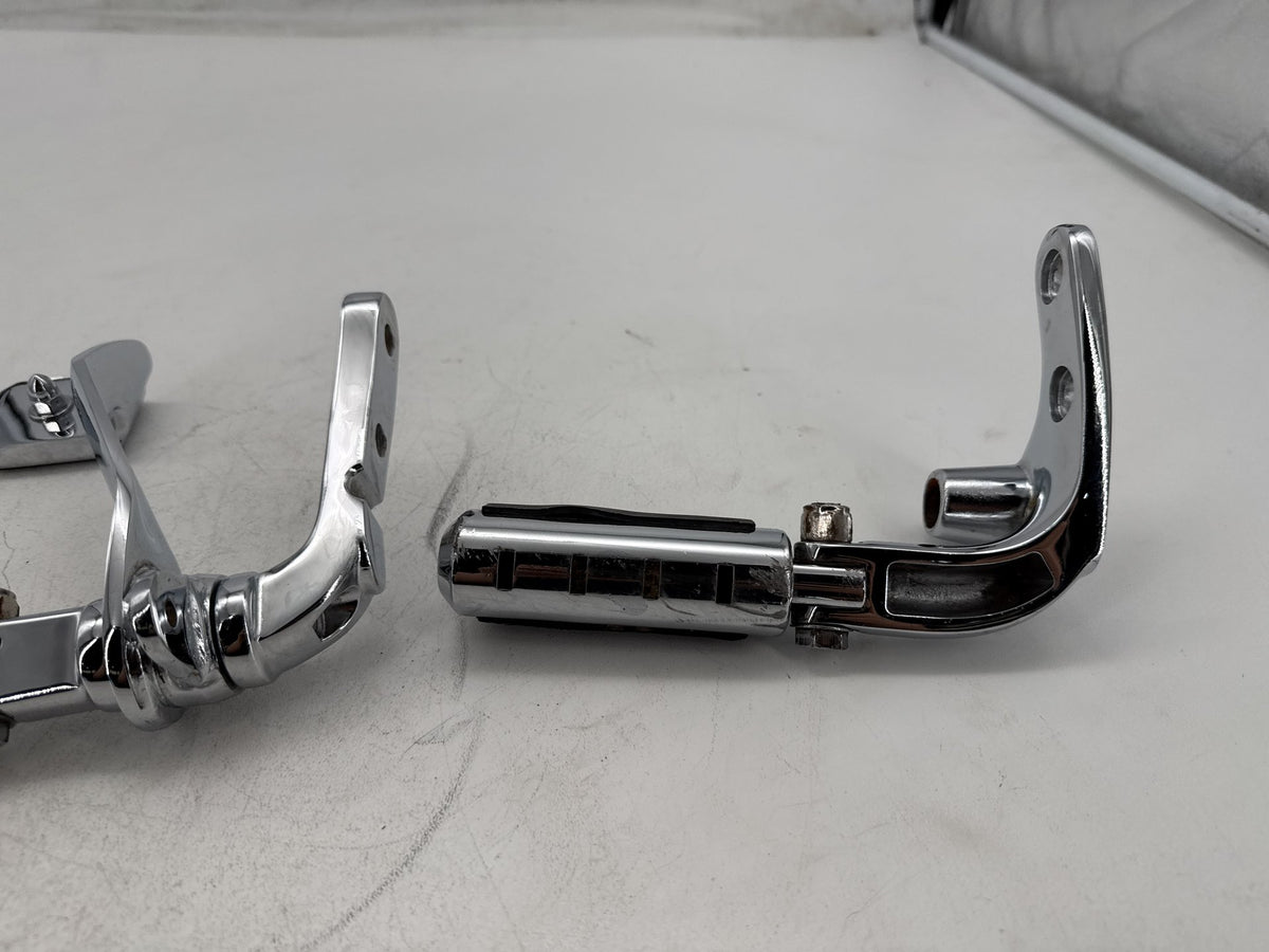 2008 Harley Dyna Fat Bob FXDF OEM Left Right Foot Brake Control Pegs