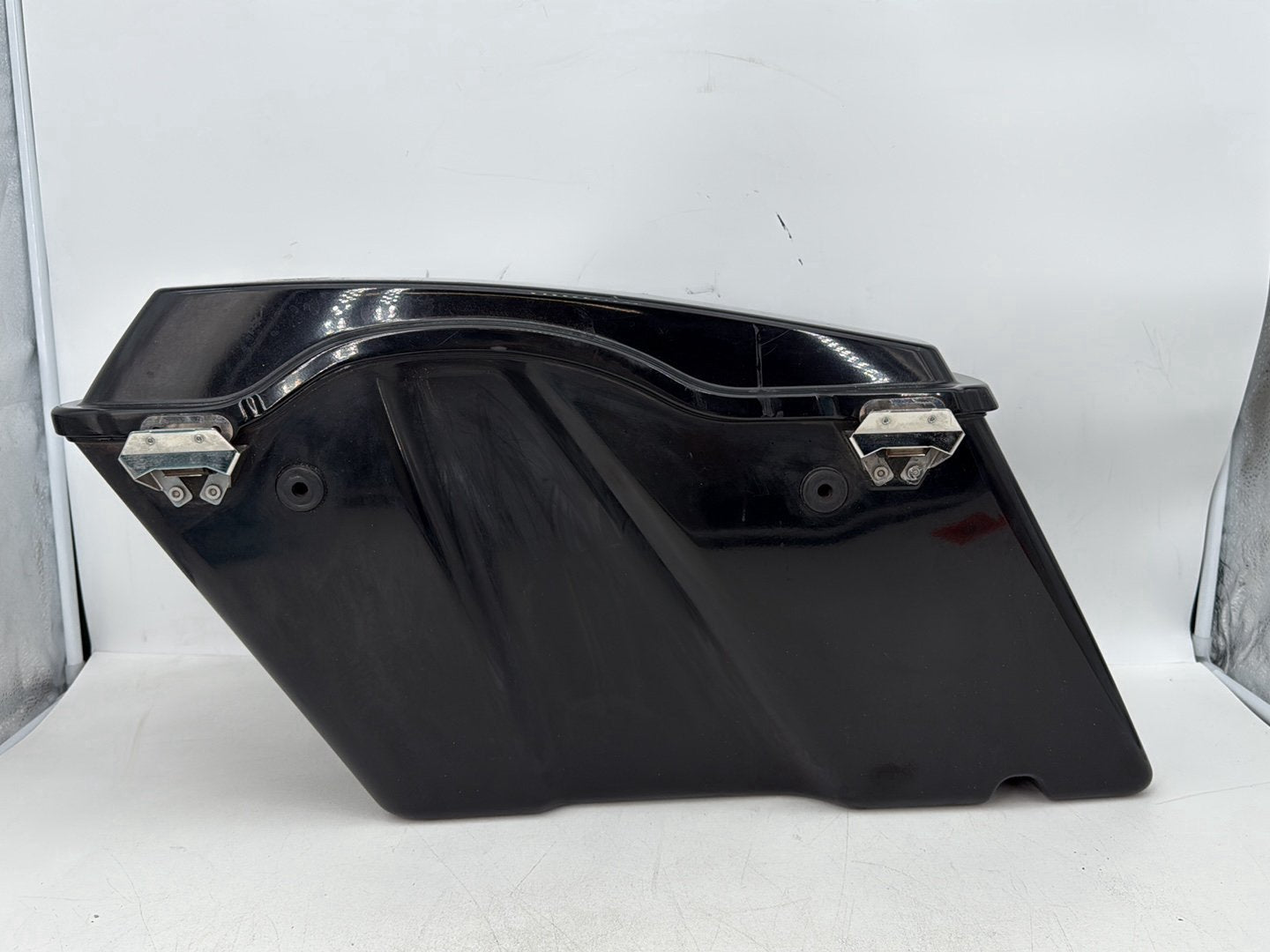 1999 - 2006 Harley-Davidson Touring Electra Glide Right 1 Saddlebag Luggage NO Key 90752-93
