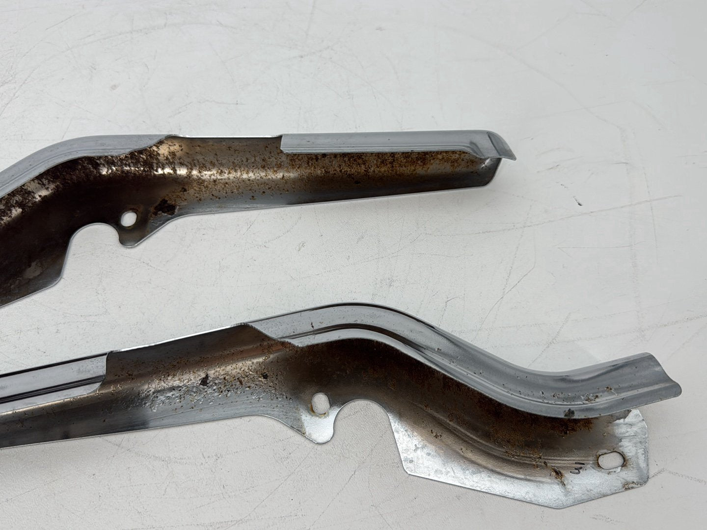 2008 Harley Touring FLHT Electra Glide OEM Left & Right Saddlebag Mount Brackets