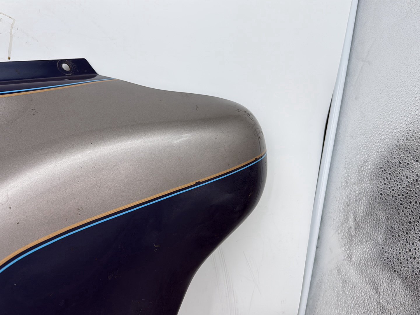 1998 Harley Touring FLHTCUI Electra Glide Ultra OEM Front Outer Batwing Fairing Cover