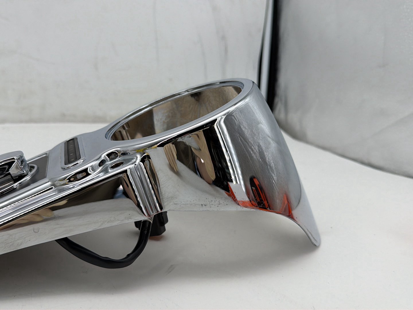 2008 Harley Dyna Fat Bob FXDF OEM Fuel Gas Tank Dash Console NOKey