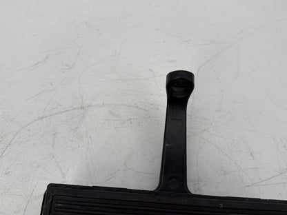 2006 Harley Touring FLHRI Road King OEM 1 Passenger Floorboard Foot Rest