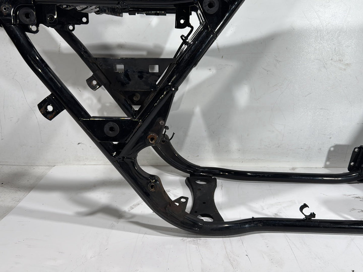 2006 Harley Street Glide Touring FLHXI OEM Body Main Frame Chassis SLVG