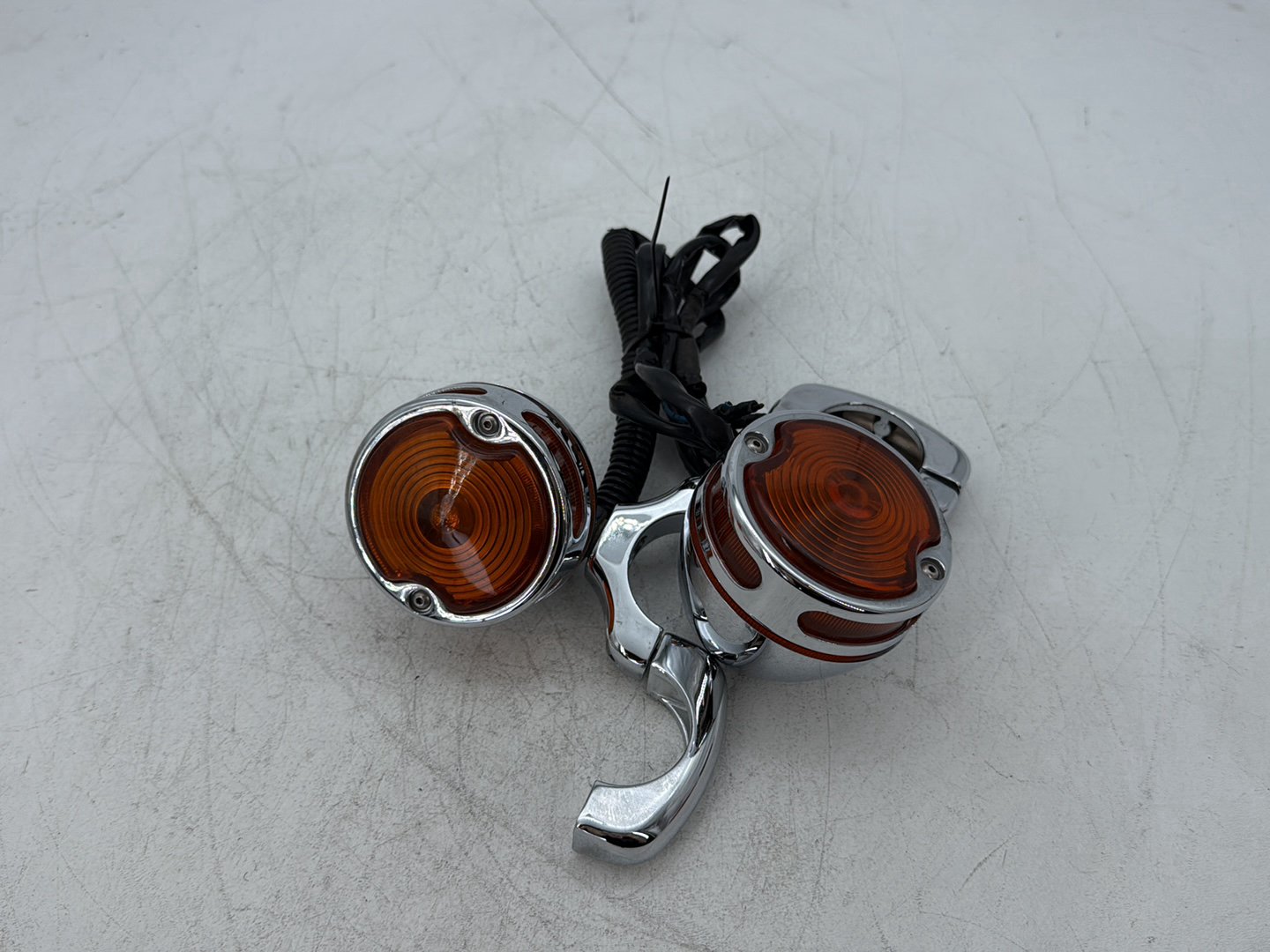 2000 Harley Dyna FXDWG Wide Glide OEM Front Left Right Turn Signal Indicators