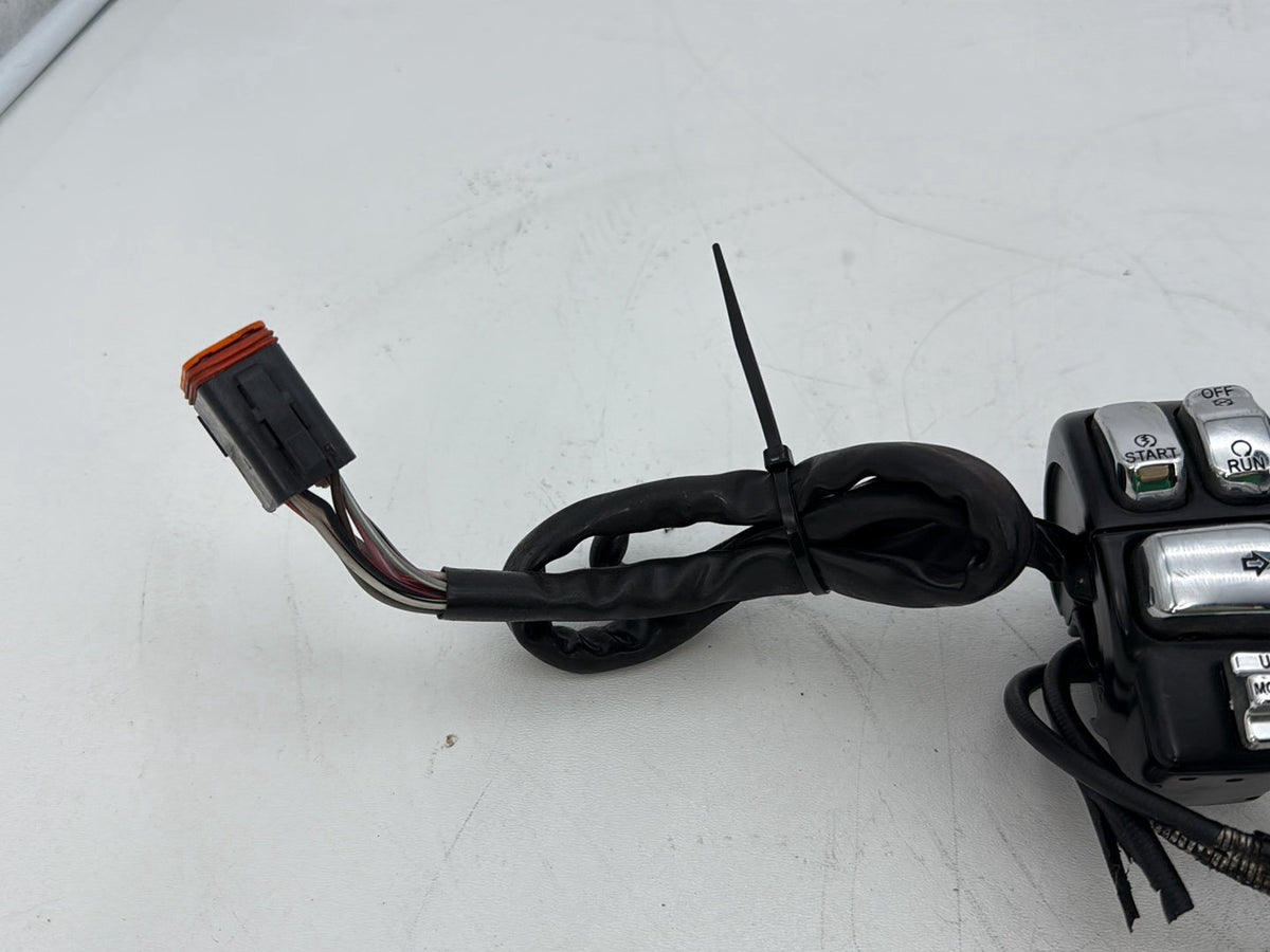 2000 Harley Touring FLHTCI Electra Glide Classic OEM Right Engine Start Kill Switches Controls