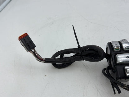 2007 - 2012 Harley-Davidson Touring Electra Glide Ultra Right Engine Start Kill Switches Controls 	71684-06