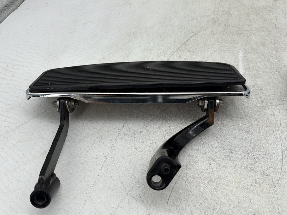 2012 Harley Electra Glide Touring Ultra OEM Left Right Driver Floorboard Foot Rest