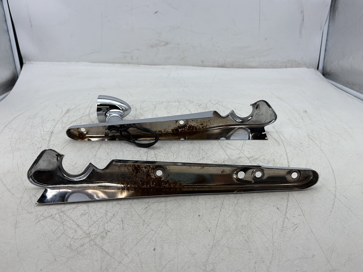 2006 Harley Sportster XL883L 883 Low OEM Rear Left Right Fender Struts Bracket