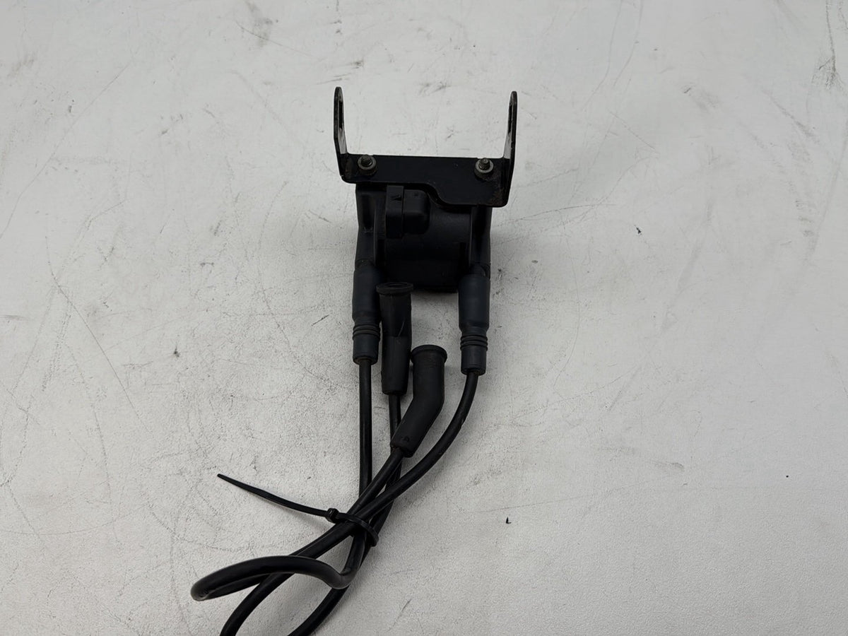 2006 Harley FLHTCI Electra Glide Classic OEM Ignition Coil Spark Plug Cable