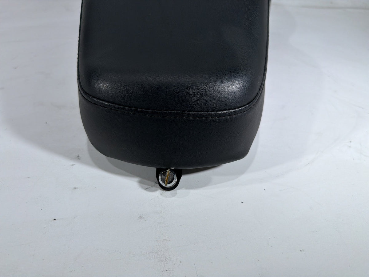 2001 Harley Softail Deuce FXSTD OEM Passenger Rider Driver Seat Saddle