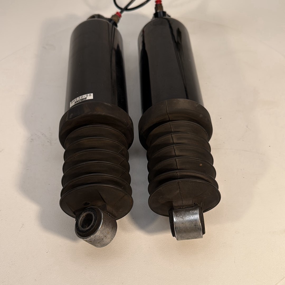 1984 - 1998 Harley-Davidson Touring Road King Police Rear Left Right Shock Absorbers 54632-98