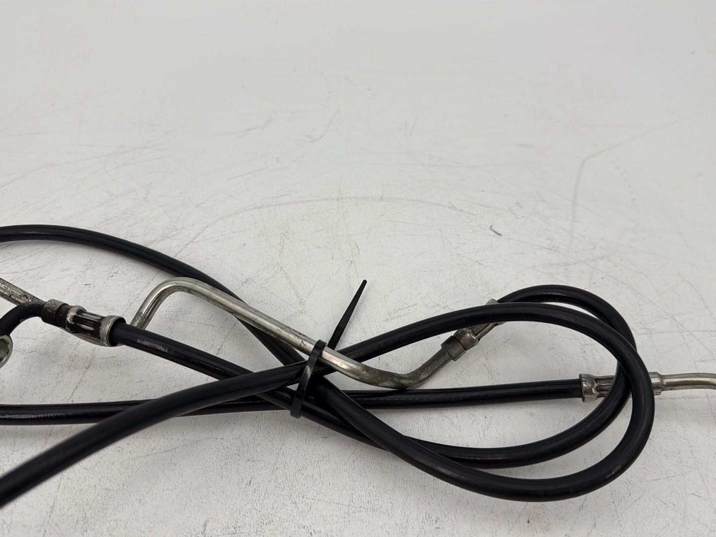 2015 Harley Touring FLHXS Street Glide OEM Front Brake Hose Line Pipe ABS