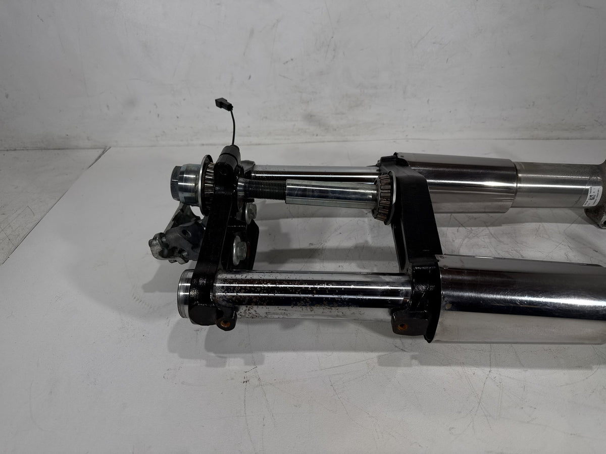 14 Harley Electra Touring Ultra Front Triple Tree Set & LH RH Fork Legs Sliders