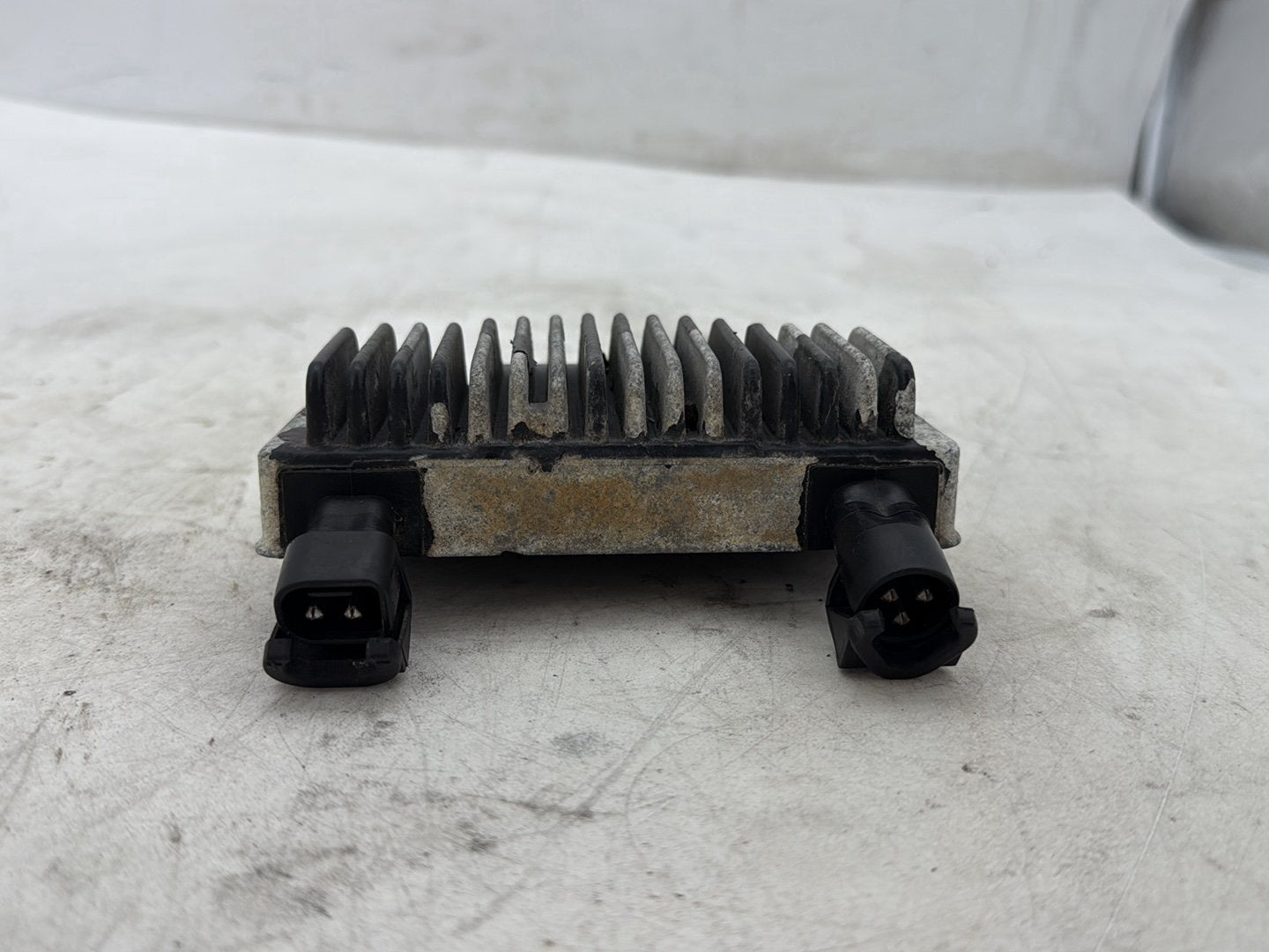 2012 Harley Dyna FXDF Fat Bob OEM Voltage Regulator Rectifier